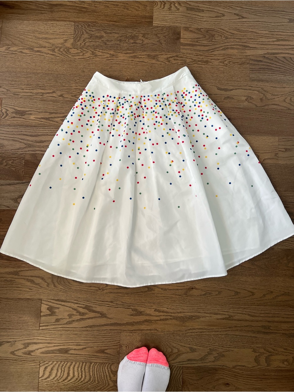 White Circle Skirt with Multicolor Dot Scatte